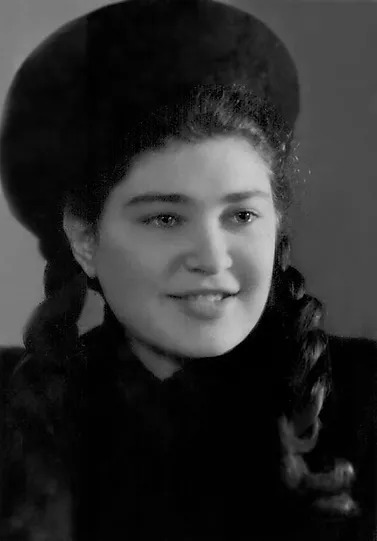 Elena StalinskayaFrom the family album of T. Kadochnikova