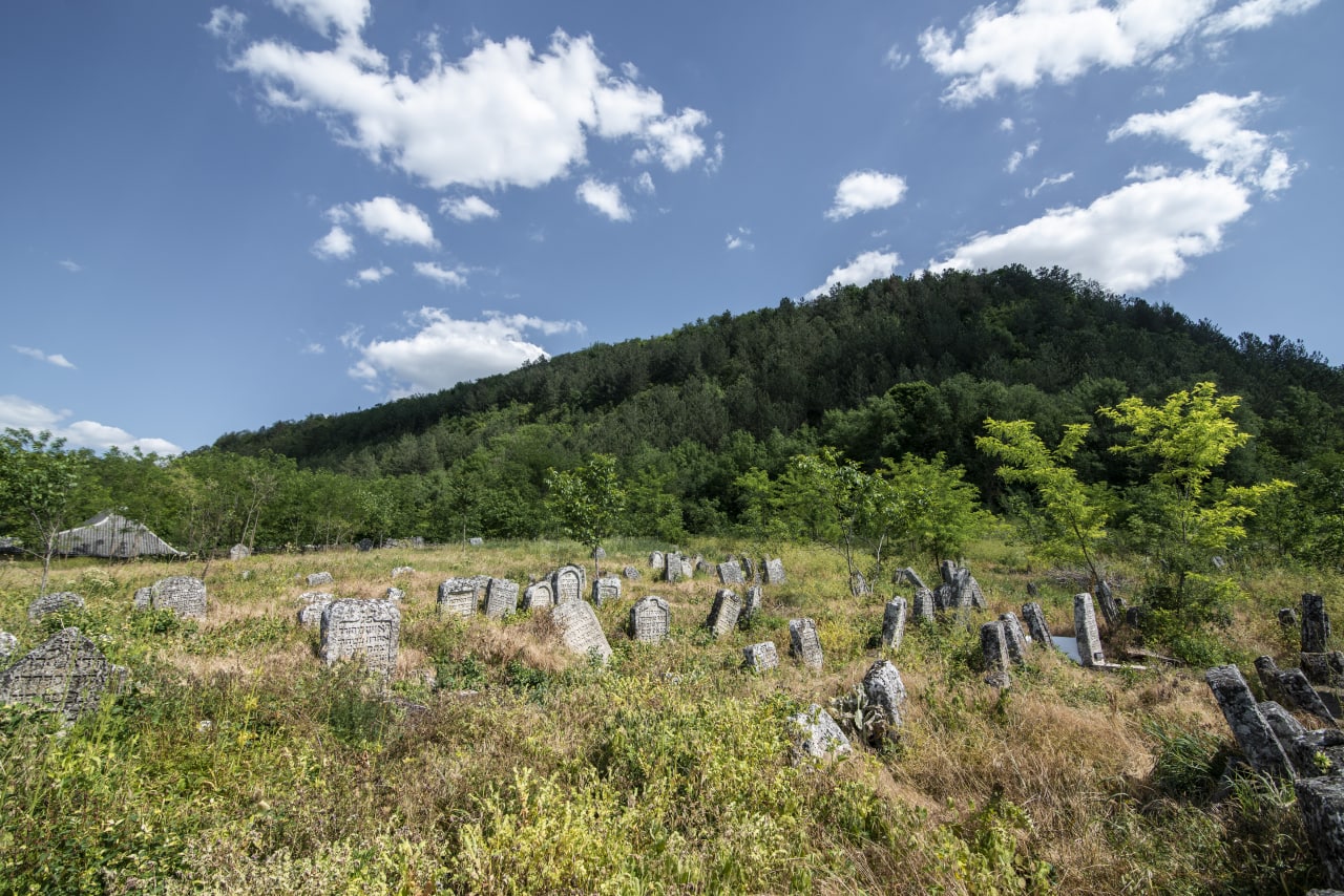 Ancient Jewish cemetery in Rashkov